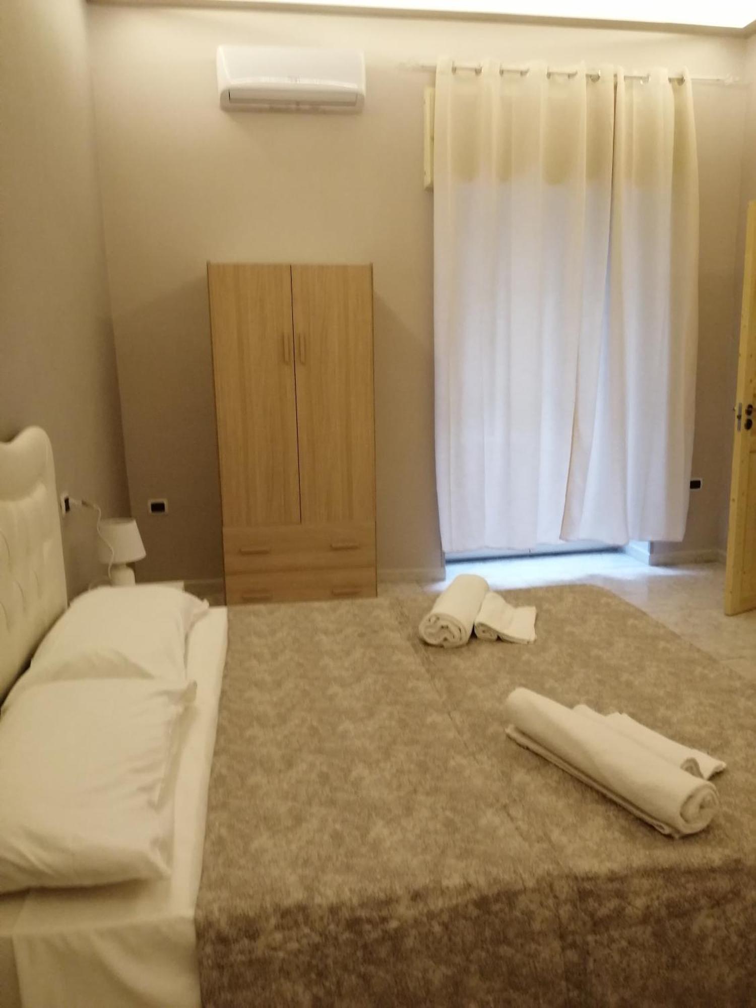 Guest House Francesco Napoli Esterno foto