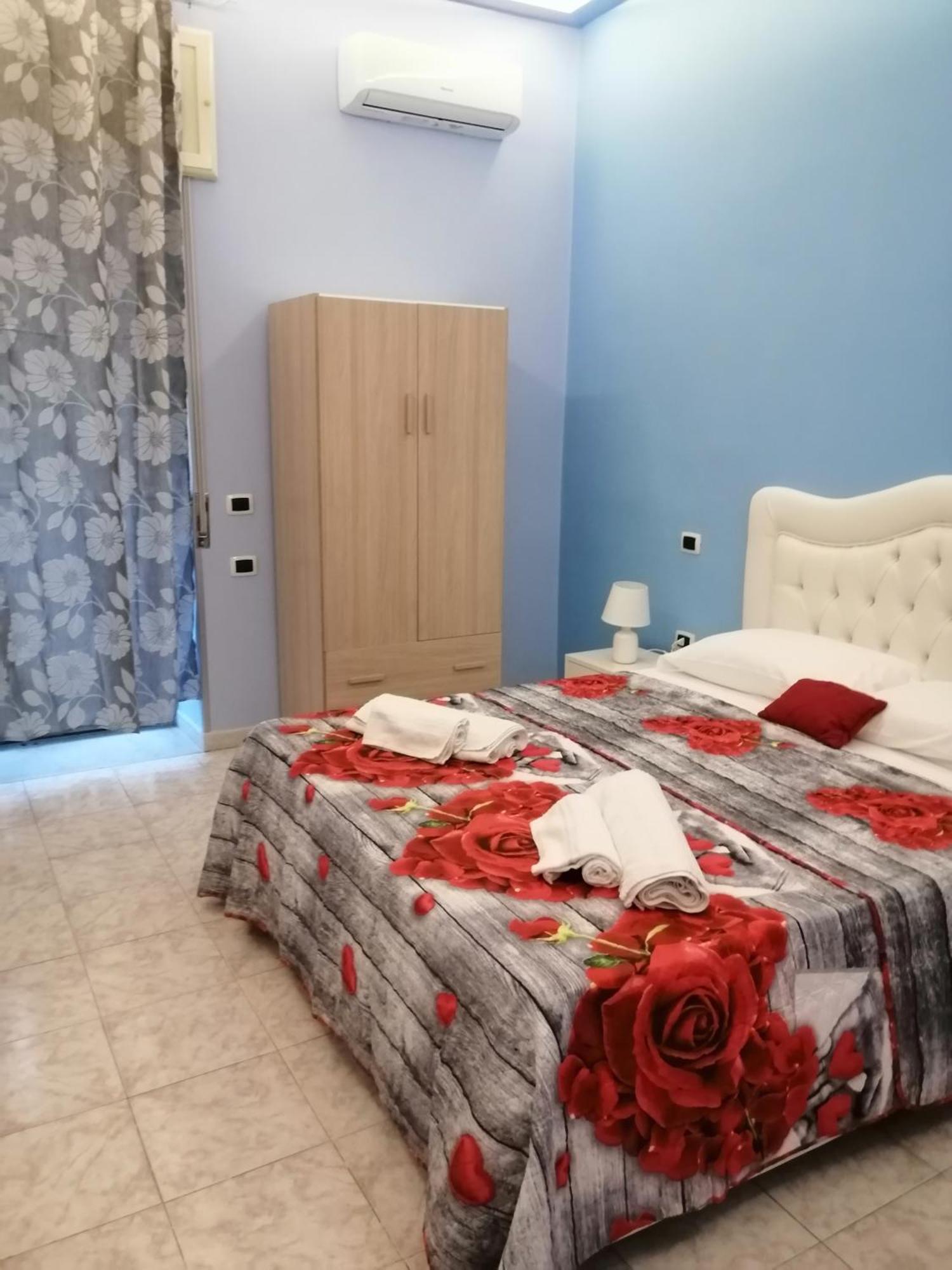 Guest House Francesco Napoli Esterno foto